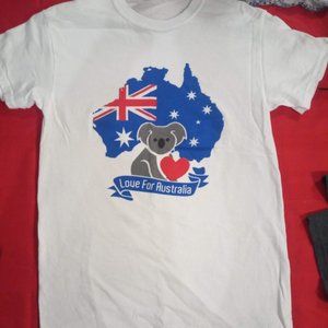 Love For Australia T-Shirt Size Small
